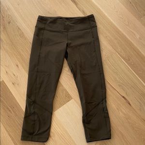 Lululemon Army Green Cropped Leggings. 8
